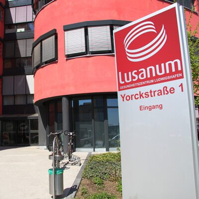 Schild_Lusanum_Ludwigshafen